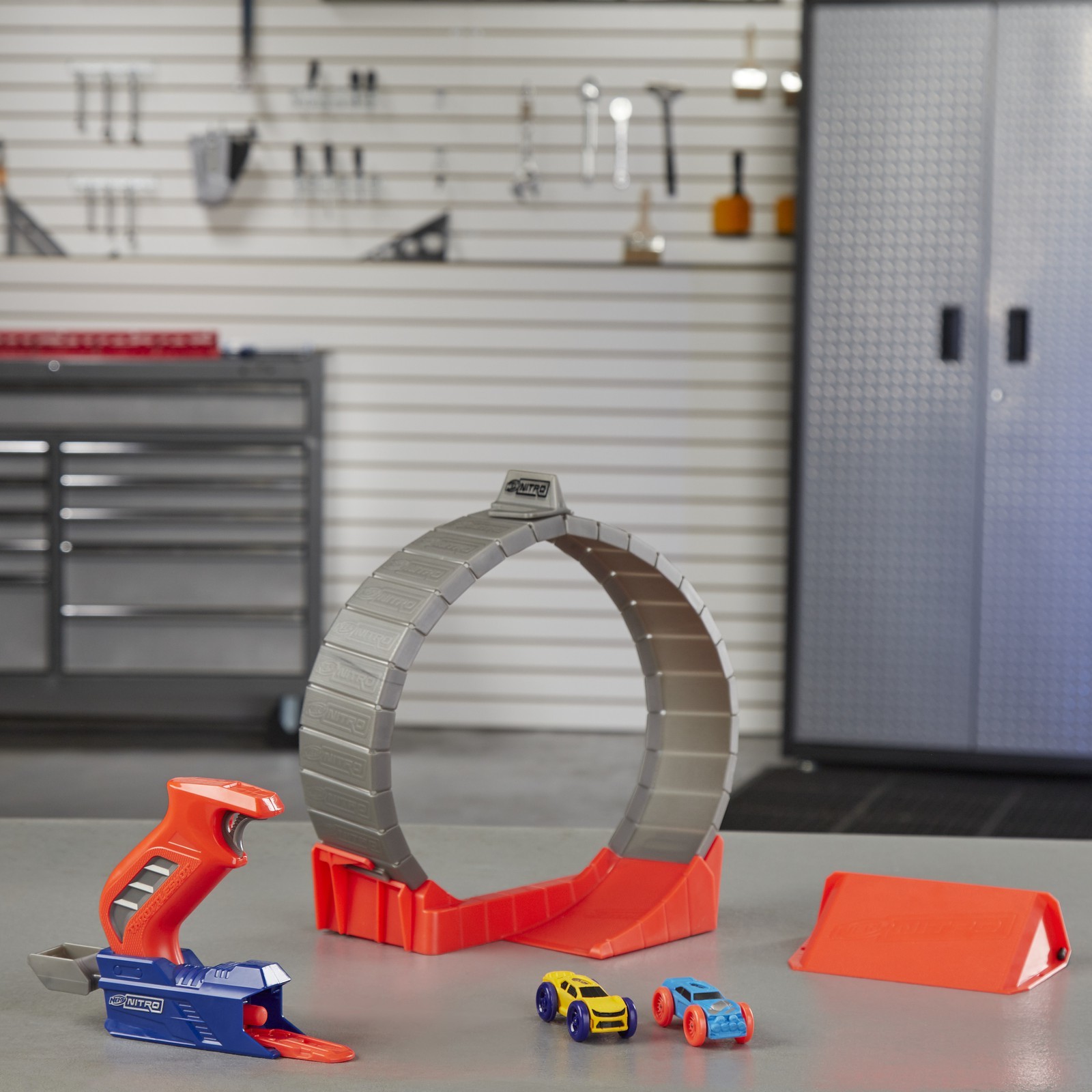 Трек Nerf Нитро Петля с пусковой установкой, с дистанционным управлением E2289EU4 - фото 9