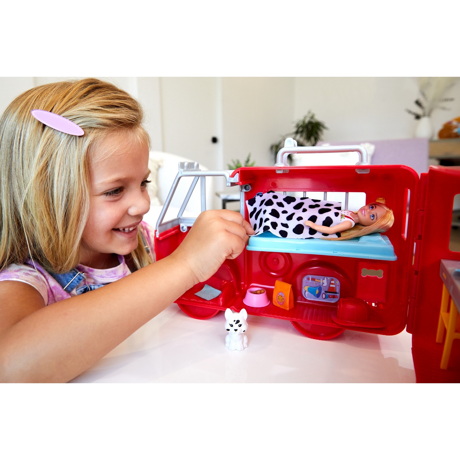 Кукла мини Barbie HCK73 - фото 11