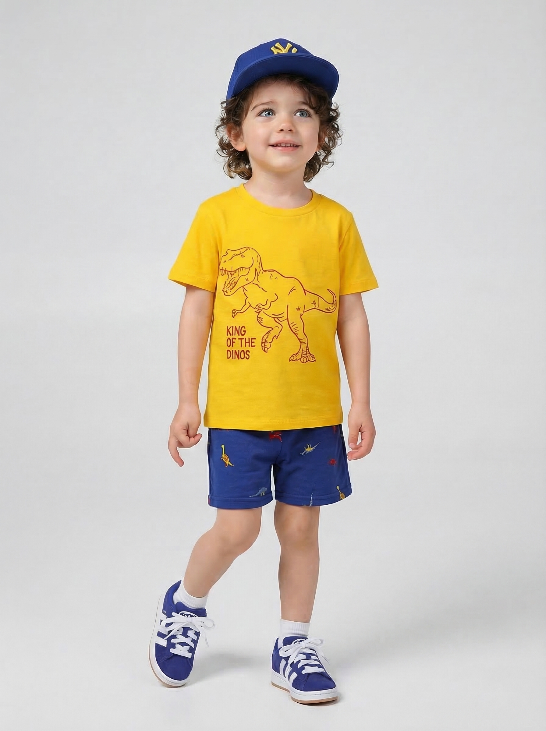 Изображение товара Комплект для мальчика YOULALA 110 футболка и шорты с принтом динозавра