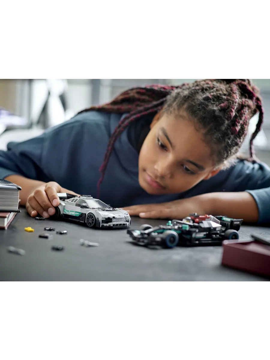 Конструктор LEGO Speed Champions 564 дет. - фото 13