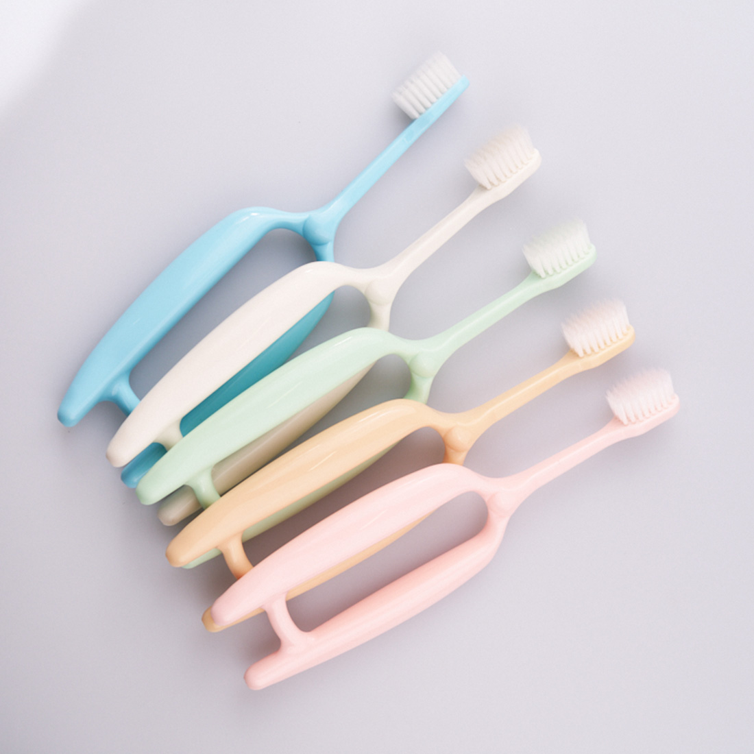 Зубная щетка классическая Доктор Сияй Ci Medical от 12 лет 1 шт. - фото 3