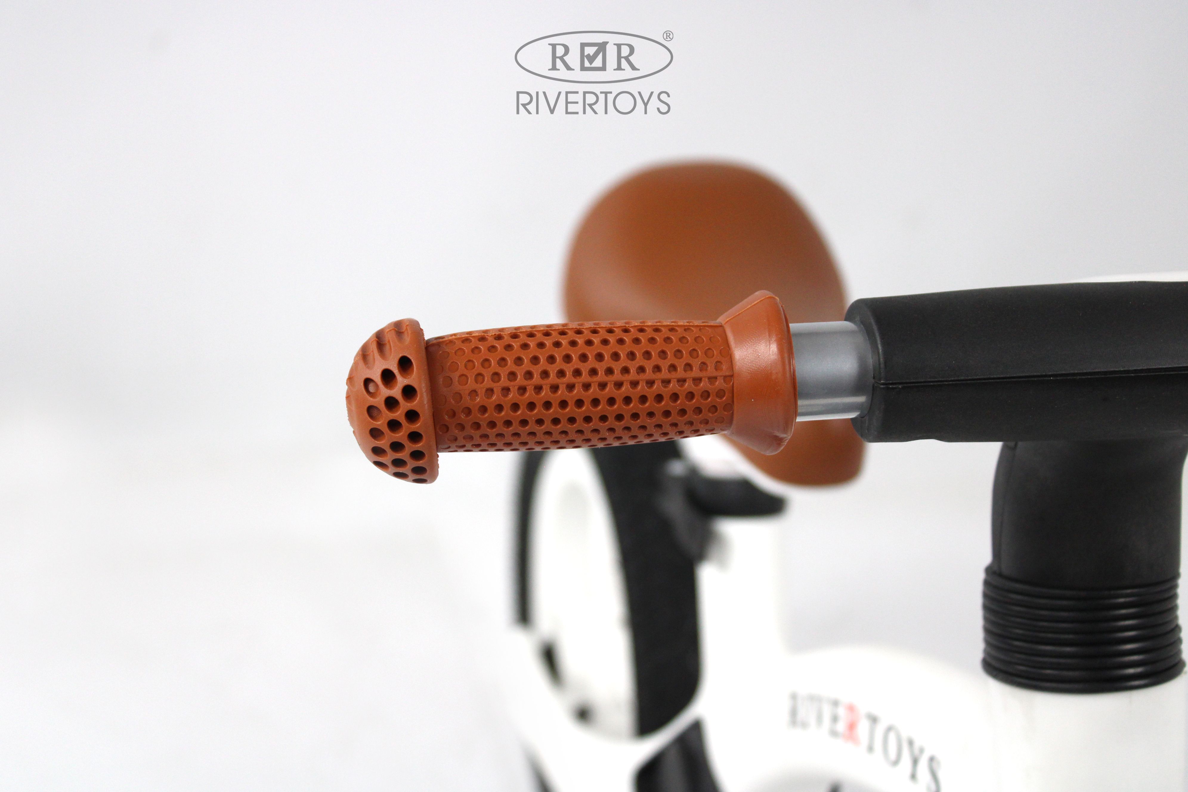 Двухколесный беговел RIVERTOYS 12 дюймов - фото 18