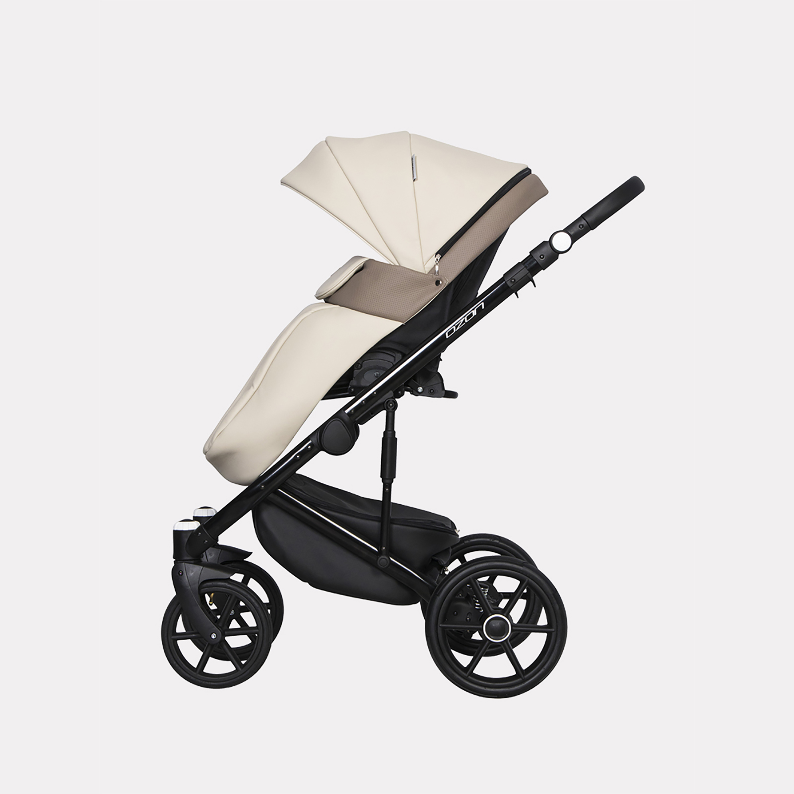 Коляска 3в1 Riko Basic Ozon Ecco - фото 16