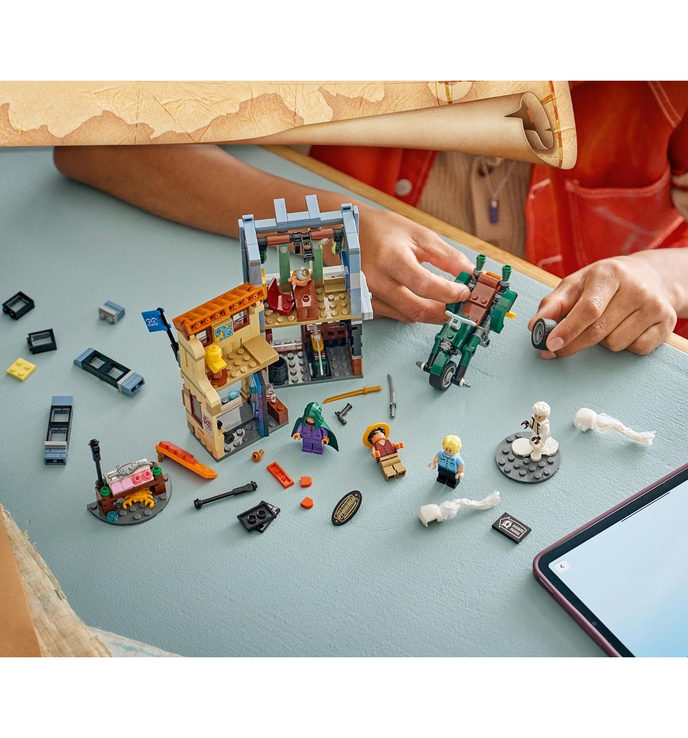 Конструктор LEGO One Piece Противостояние Смокер 547 дет. - фото 6