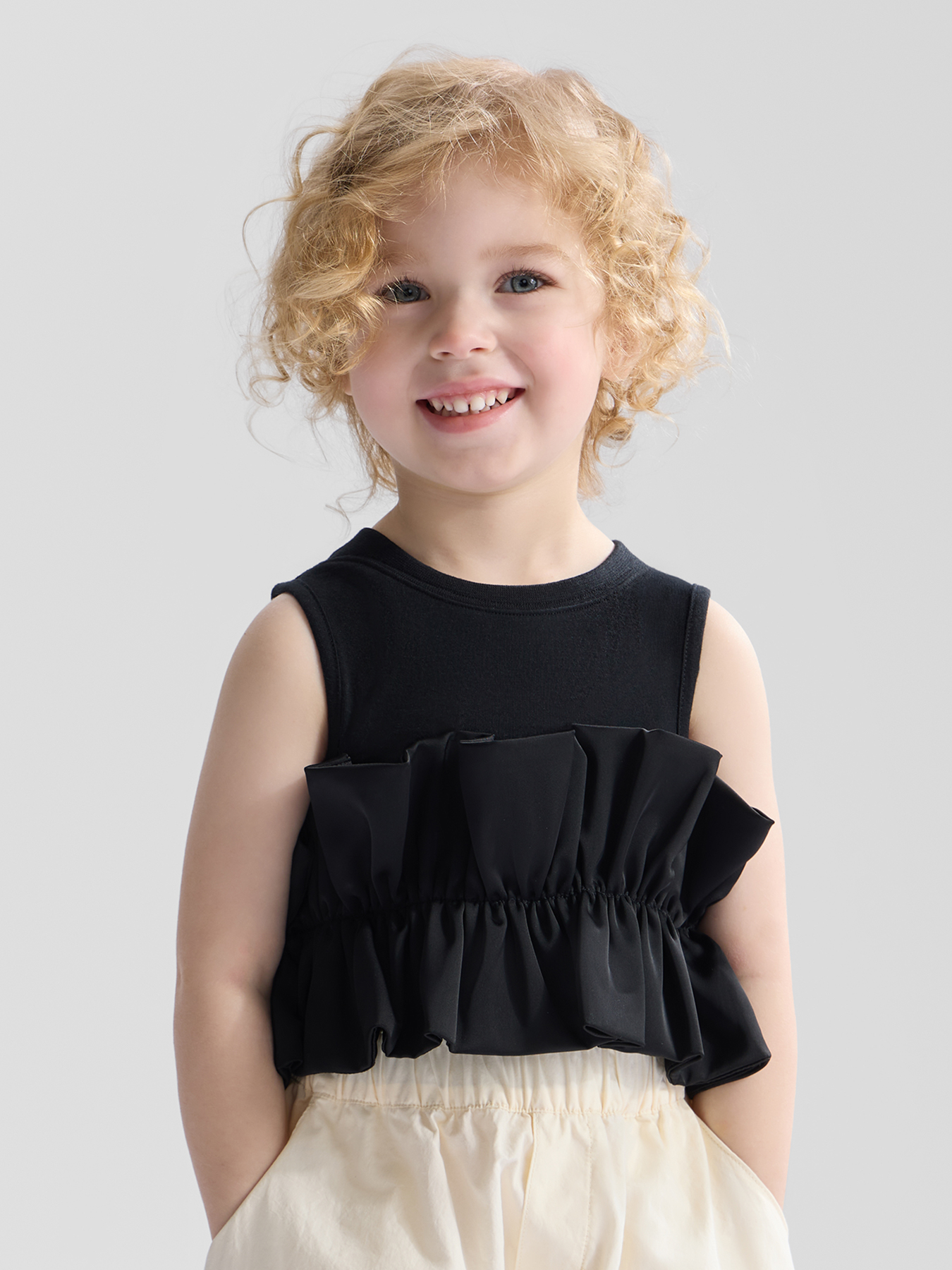 Изображение товара Топ Happy Baby Укорочённый хлопковый с сатиновым воланом для девочек