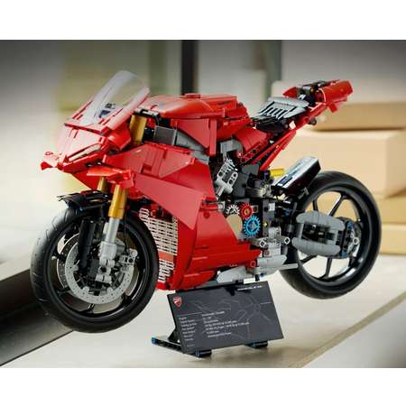 Конструктор LEGO Technic Мотоцикл Ducati Panigale 1603 дет.