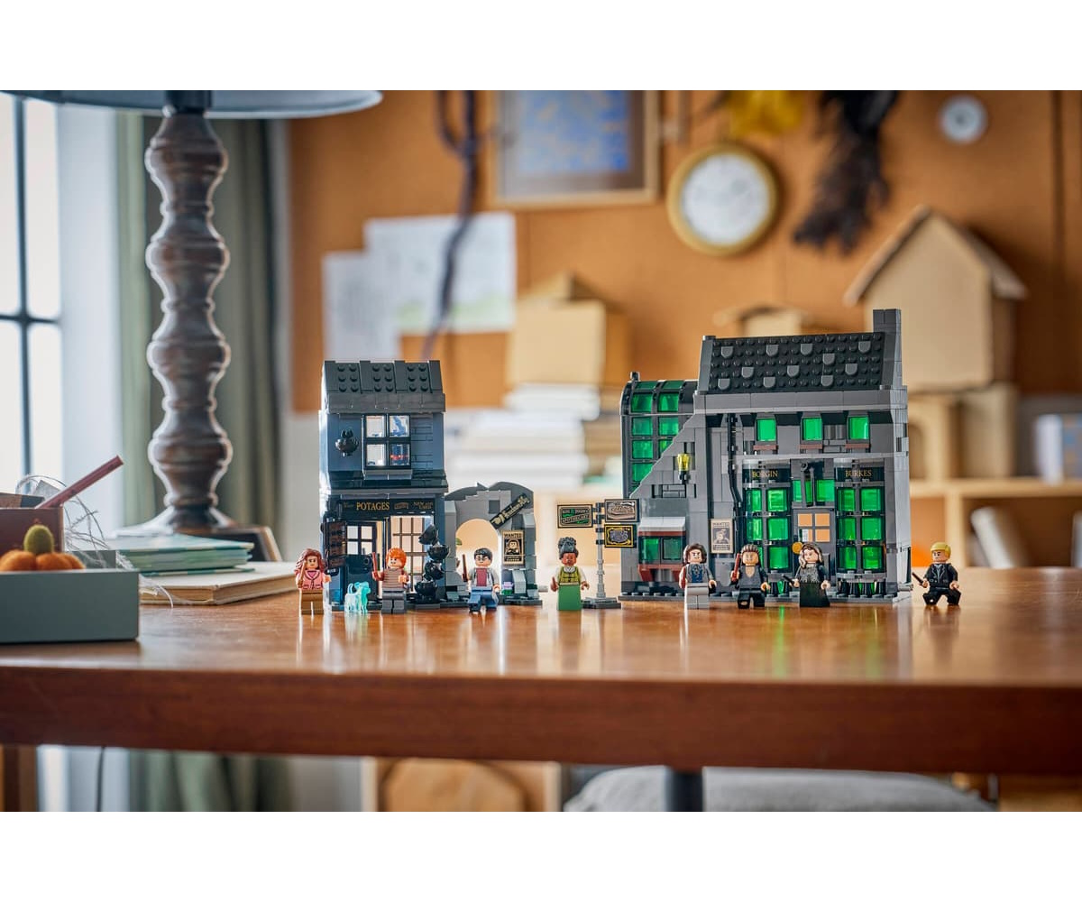 Конструктор LEGO Harry Potter Лютный переулок 788 дет. - фото 9