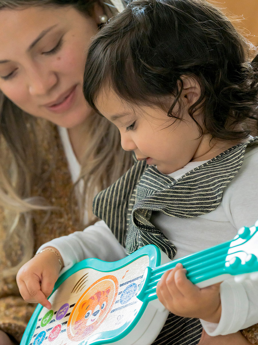 Игрушка музыкальная Hape Гавайская гитара - фото 8