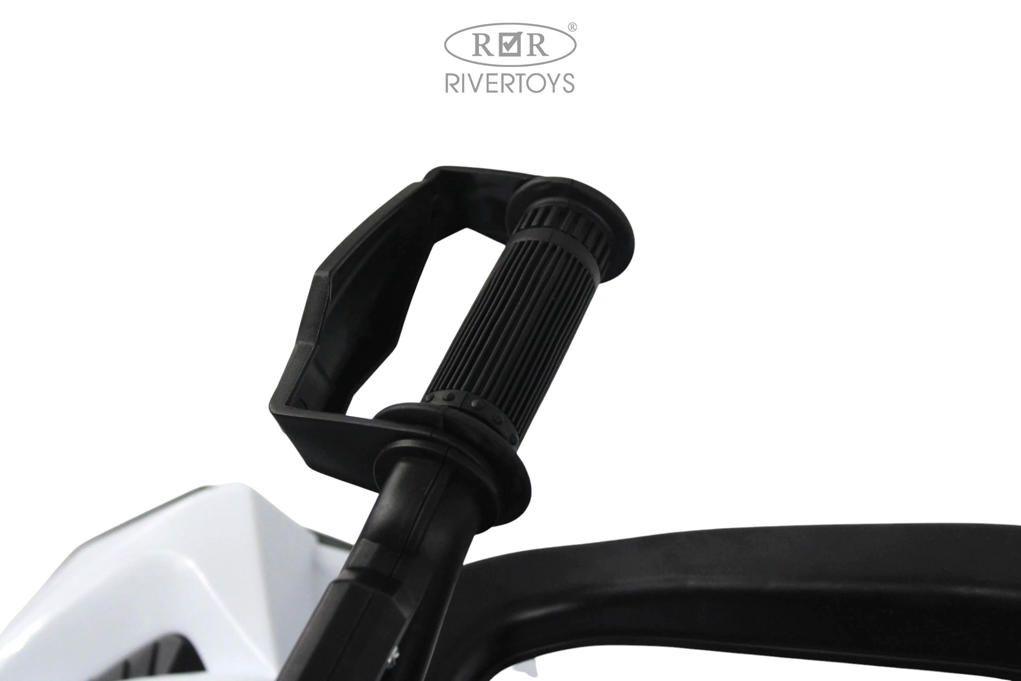 Электромобиль RIVERTOYS F003FF White - фото 9