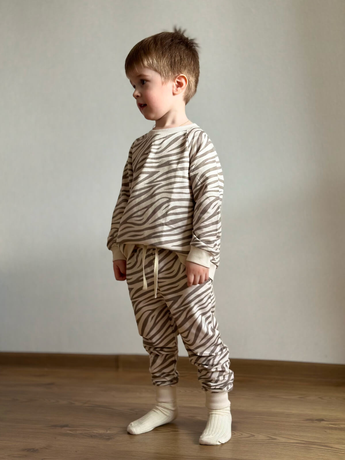 Джоггеры Mjolk 4886603 - фото 1