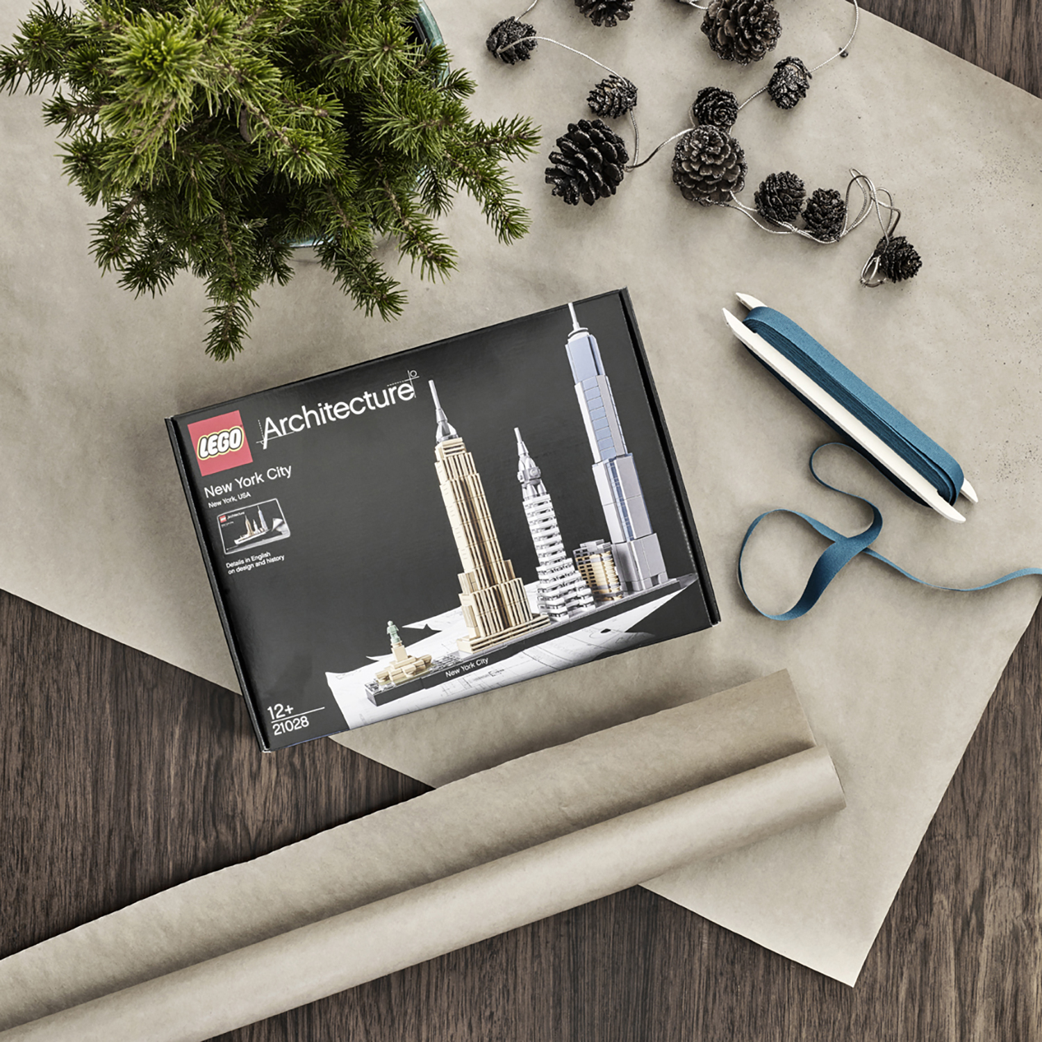 Конструктор LEGO Architecture Нью Йорк 598 дет. - фото 4