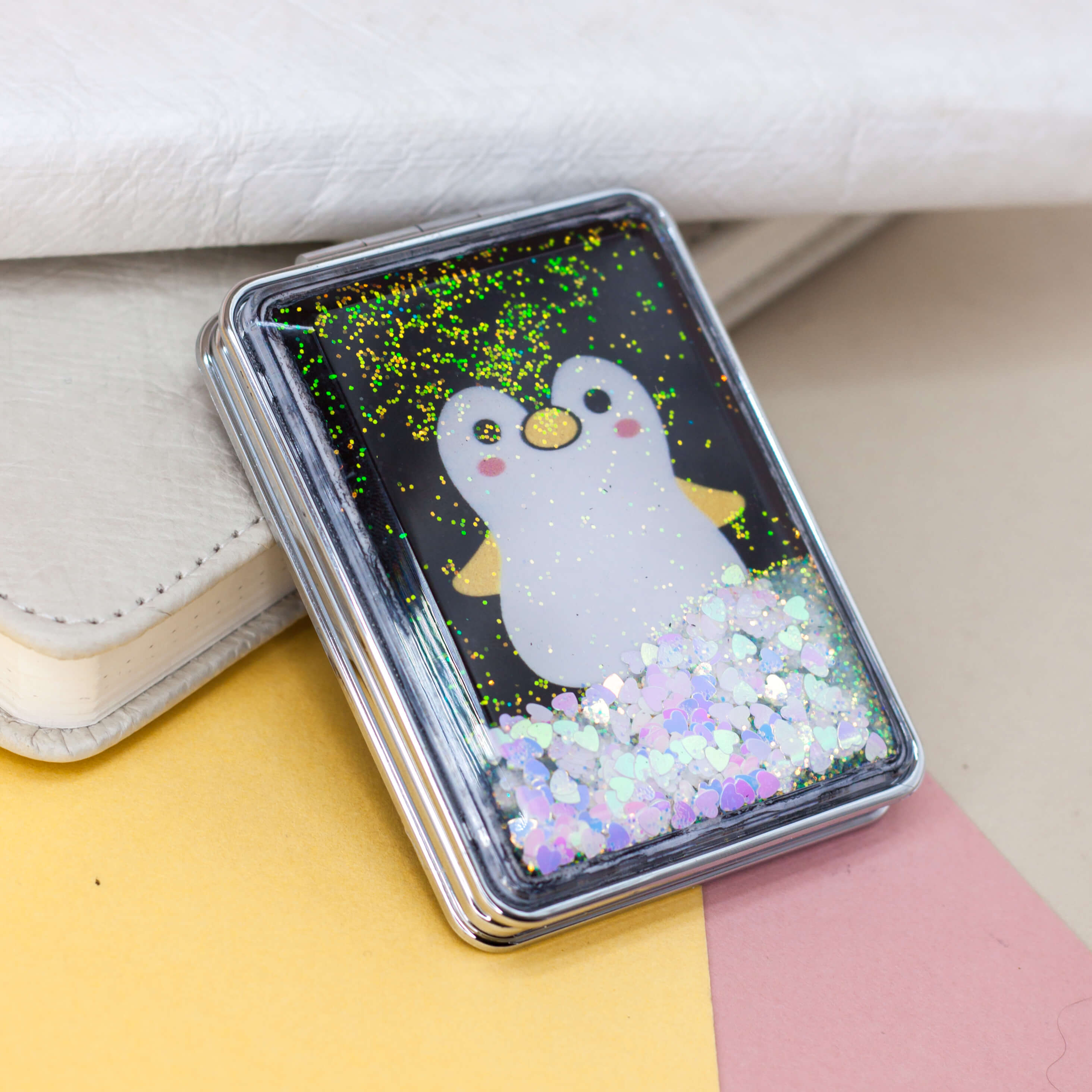 Зеркало карманное iLikeGift Animal penguin black с увеличением - фото 3