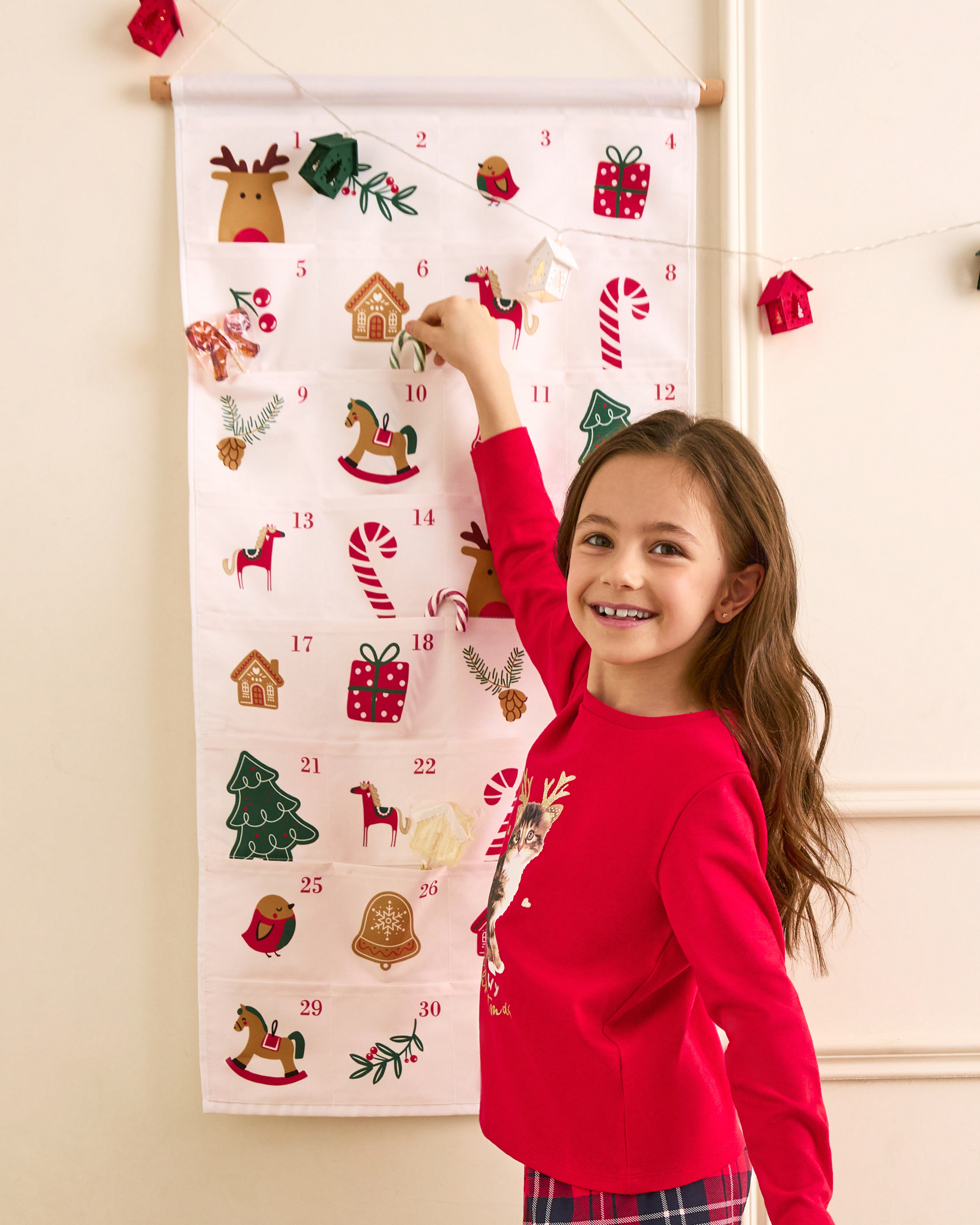 Новогодний настенный календарь FUTURINO Home W25FH5-NY117hl-43 - фото 5