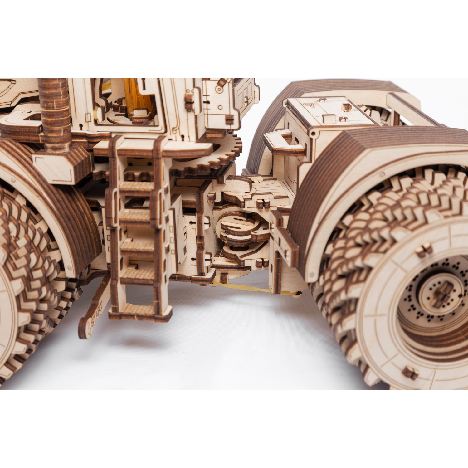 Конструктор Eco Wood Art Трактор Кировец К-7М деревянный - фото 8