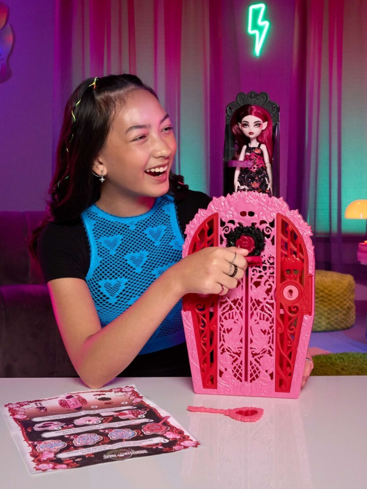 Кукла модельная Monster High Skulltimate Secrets Draculaura HYT72 HYT72 Draculaura - фото 6