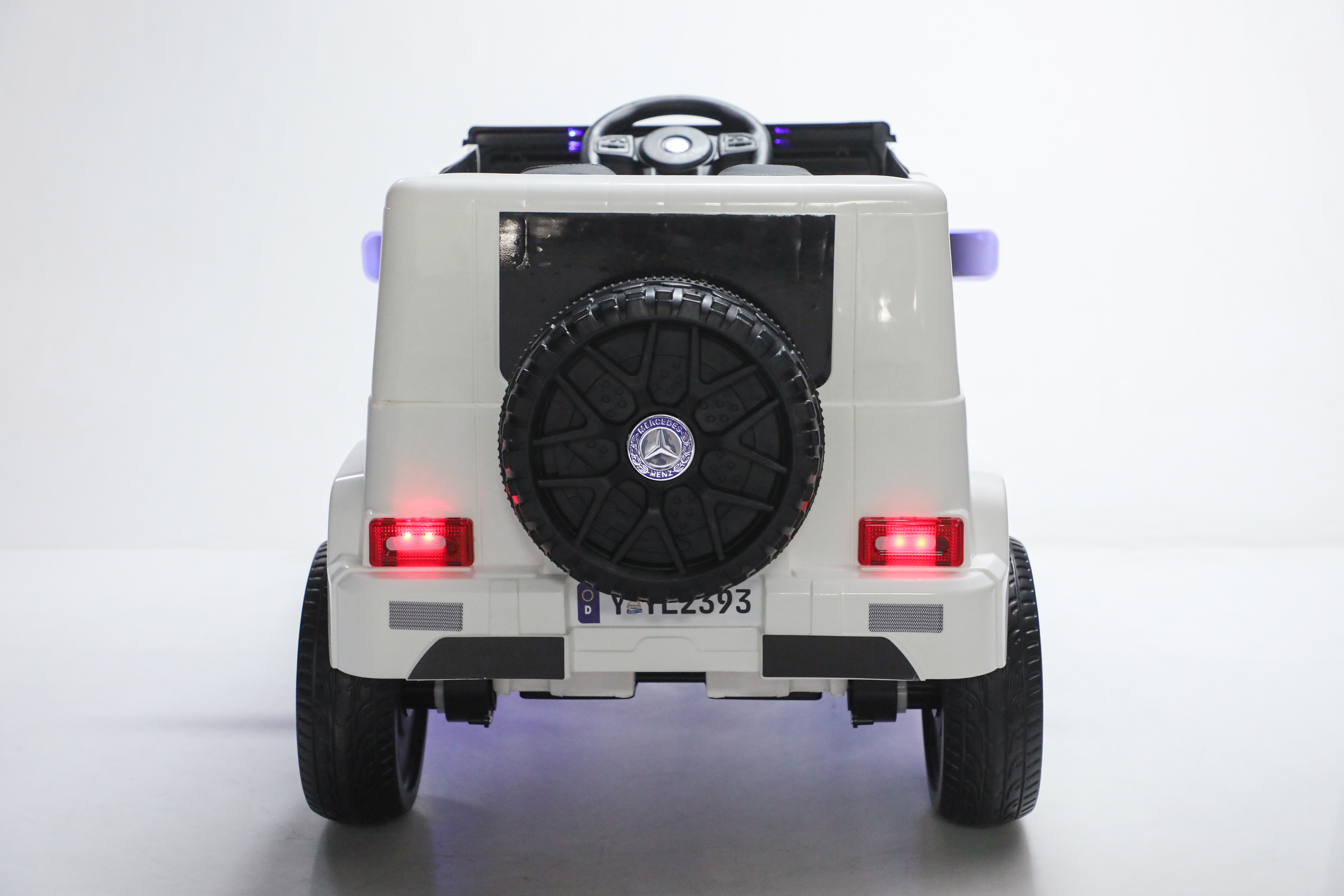 Электромобиль TOYLAND Mercedes Benz G63 AMG ПОЛНЫЙ ПРИВОД С пультом ДУ - фото 13