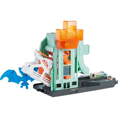 Трек Hot Wheels Атака летучей мыши с лифтом, многоуровневый