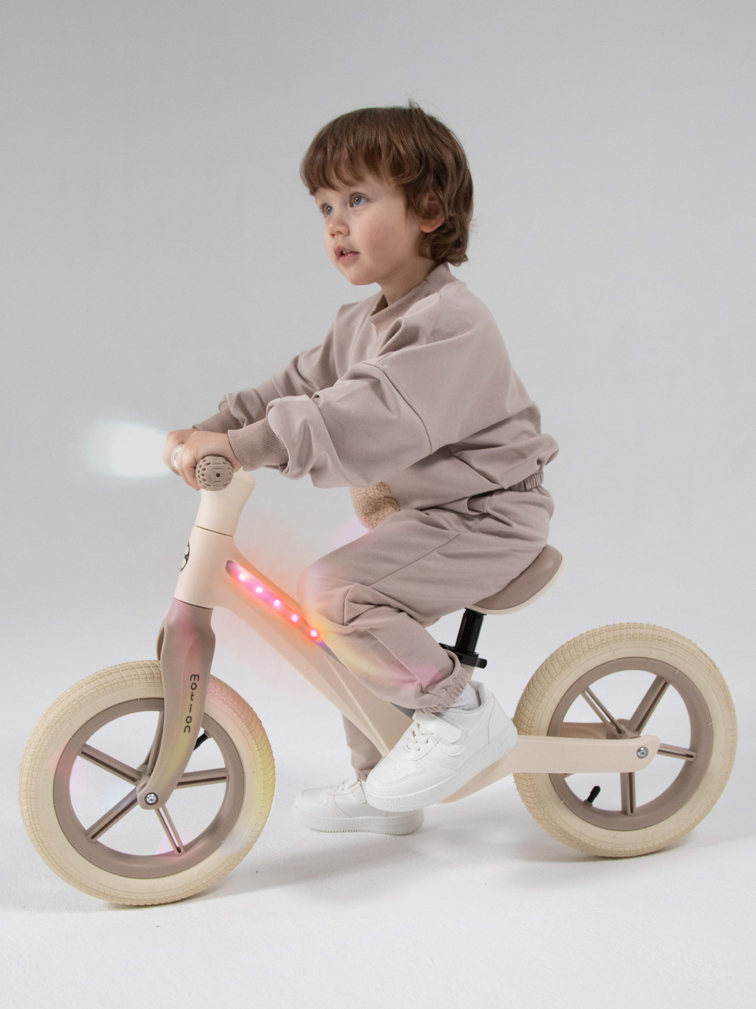 Двухколесный беговел Amarobaby 12 дюймов - фото 19