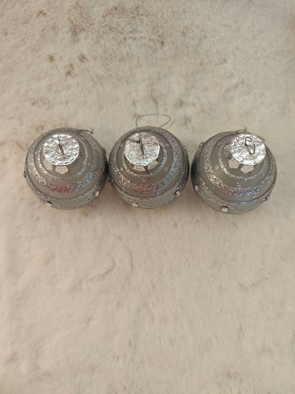 Шар серебристый праздничный 3шт8см Магия праздника MAG1923 - фото 2