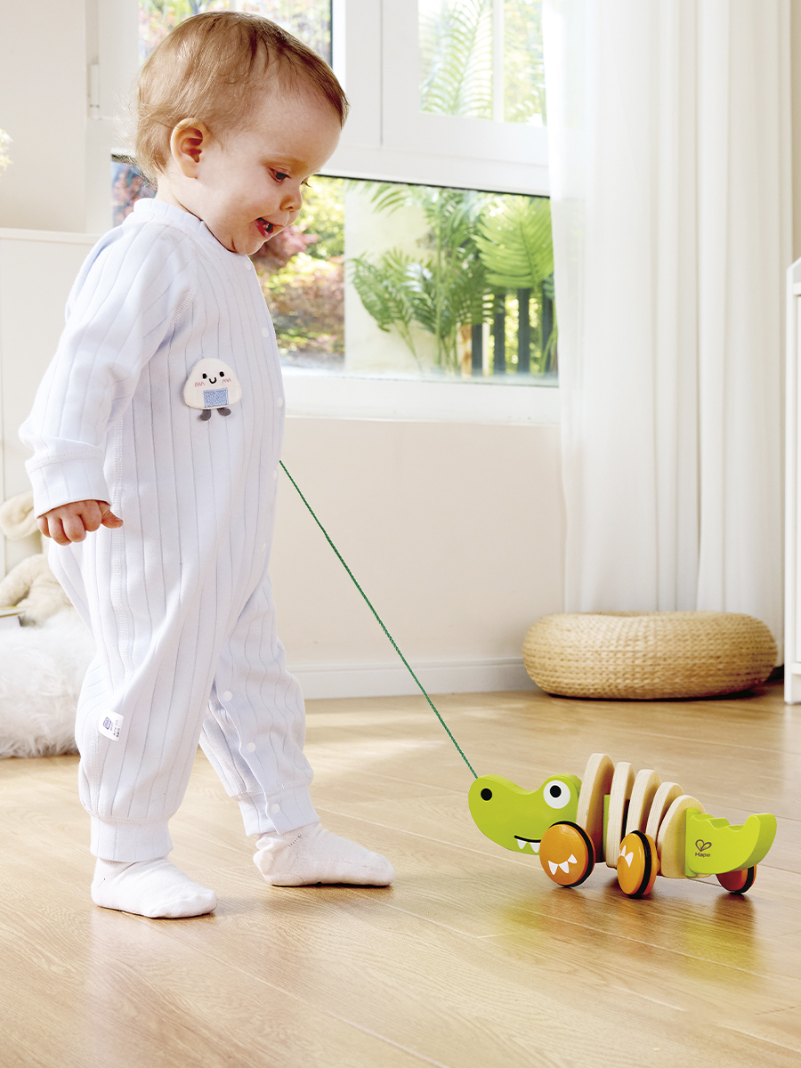 Игрушка Hape каталка Крокодил - фото 3
