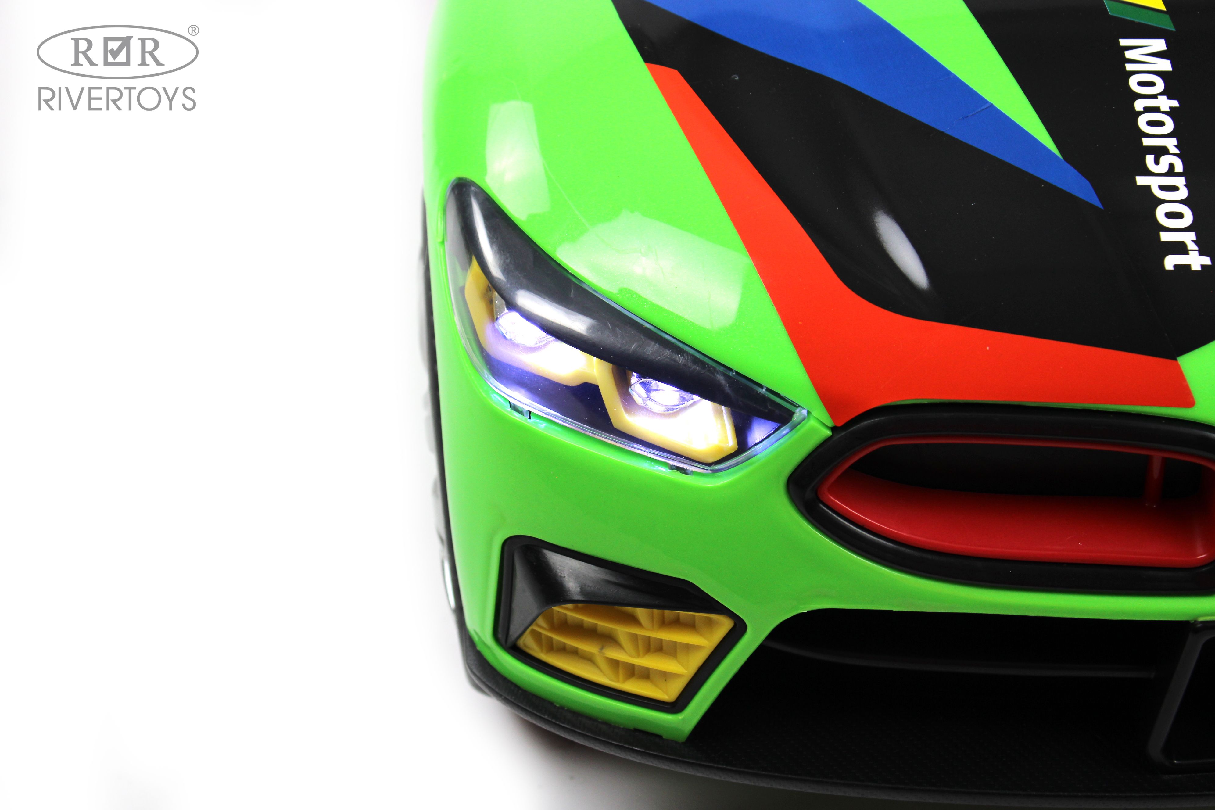 Электромобиль RIVERTOYS F444FF-GREEN С пультом ДУ - фото 18