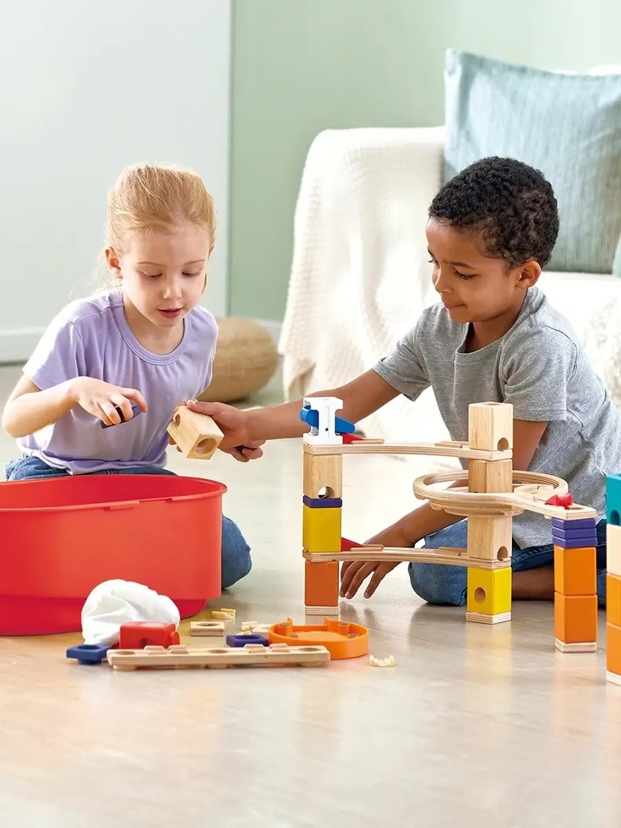 Конструктор Hape Трек 28 дет. - фото 1