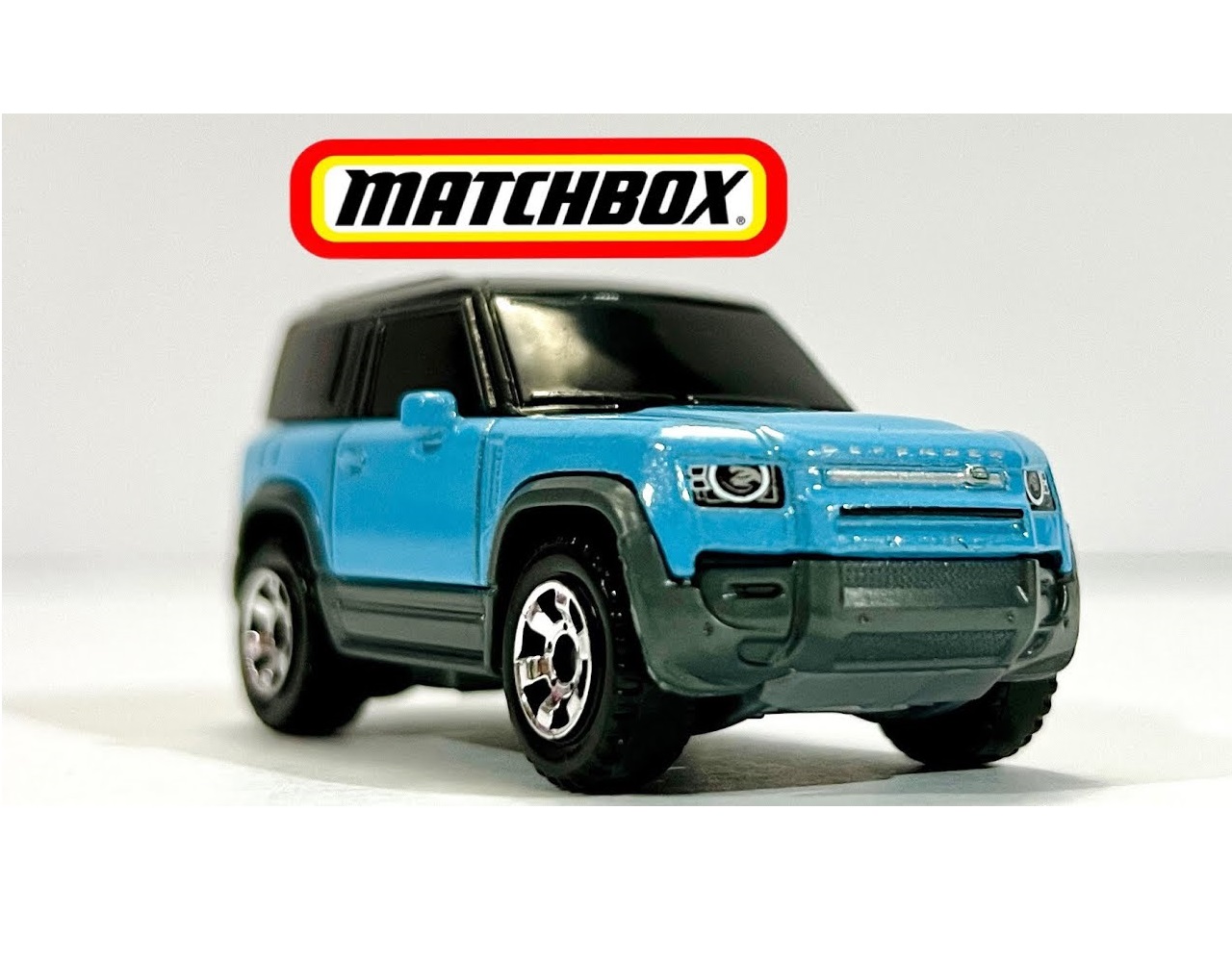 Внедорожник Matchbox Land Rover Land Rover Defender 90 60742 - фото 2
