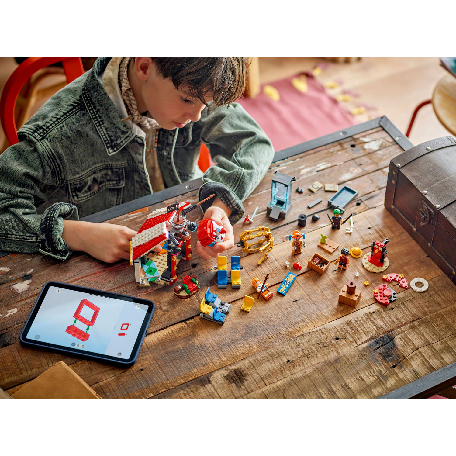Конструктор LEGO One Piece Цирковой шатер клоуна Багги 573 дет. - фото 12