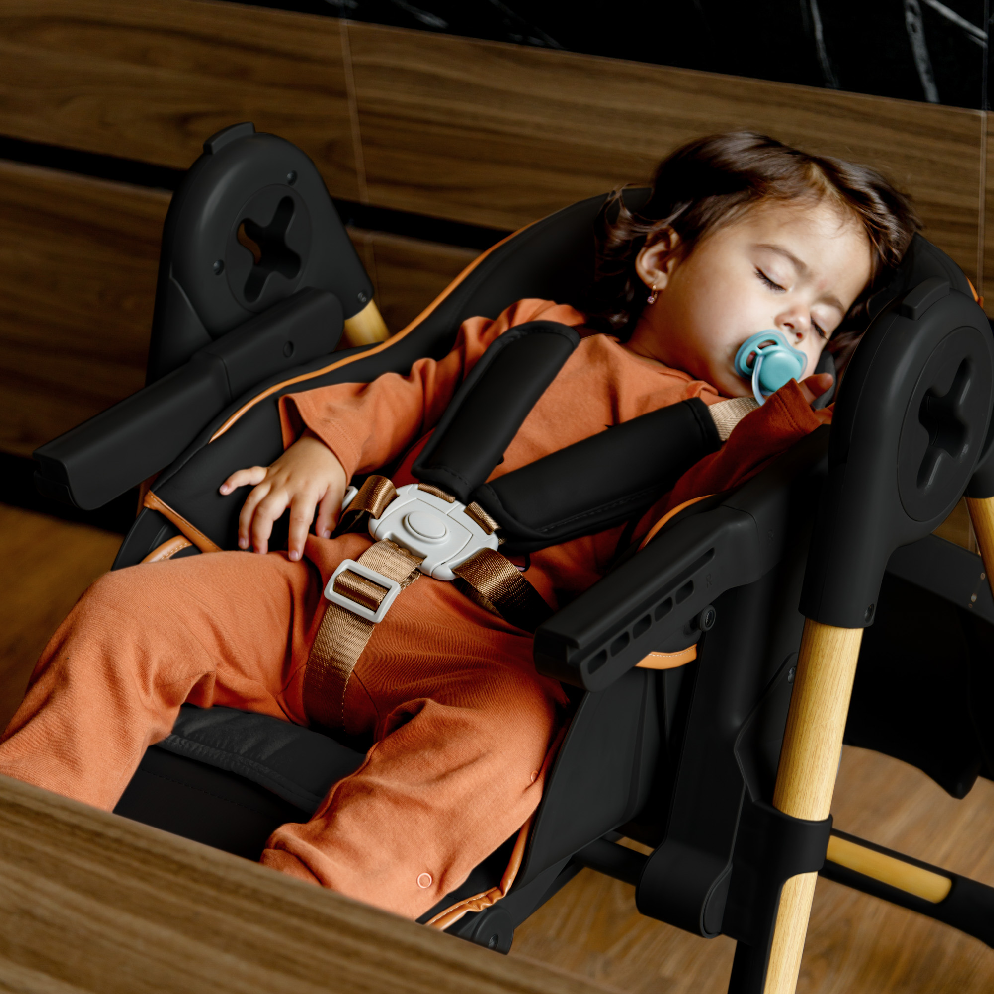 Стульчик для кормления Amarobaby Elegant классический - фото 17