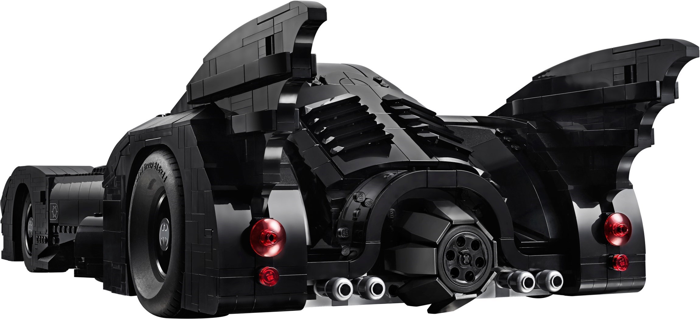 Конструктор LEGO DC Super Heroes Batmobile 3306 дет. - фото 10