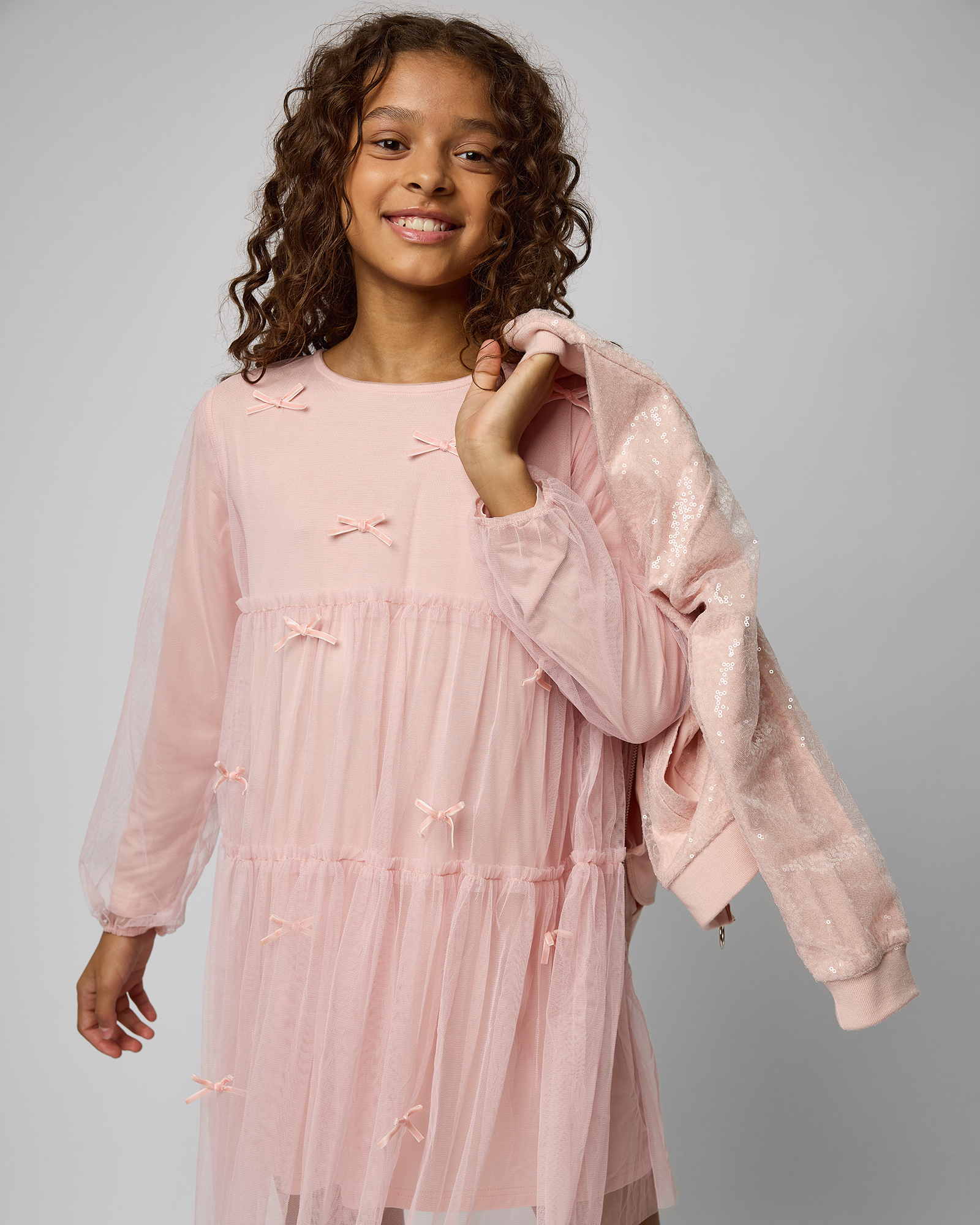 Толстовка Futurino Fashion с пайетками W24FF-3GJ59tg-LJ - фото 8