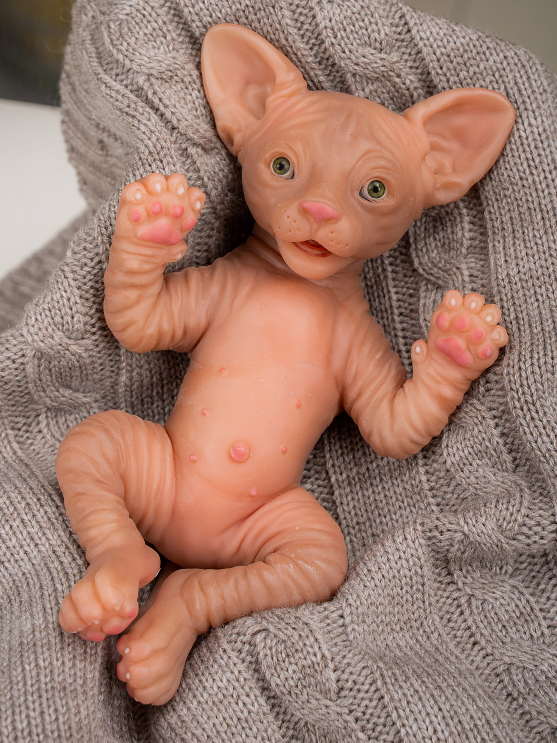 Кукла мини Magic Manufactory Magic Pets Сфинкс бежевый высота 18 см 4600840480091 - фото 1