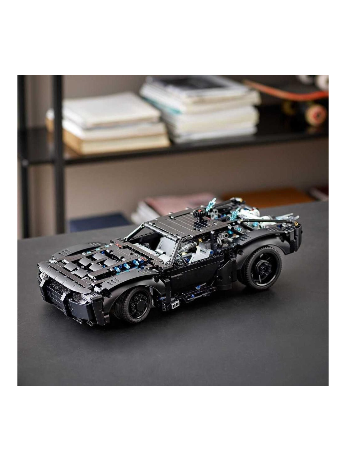 Конструктор LEGO Technic Бэтмен: Бэтмобиль 1360 дет. - фото 3