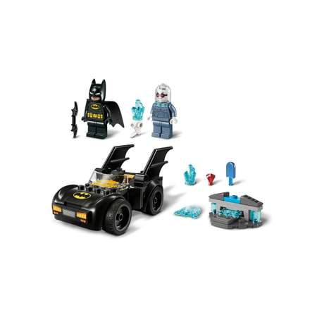 Конструктор LEGO Batman Movie Бэтмен и Бэтмобиль vs м.Фриз блочный
