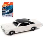 Автомобиль Johnny Lightning 1:64