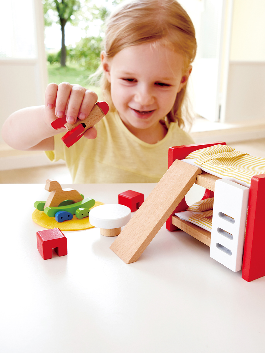 Изображение товара Домик для кукол Hape с мебелью - безопасный комплект для ролевых игр