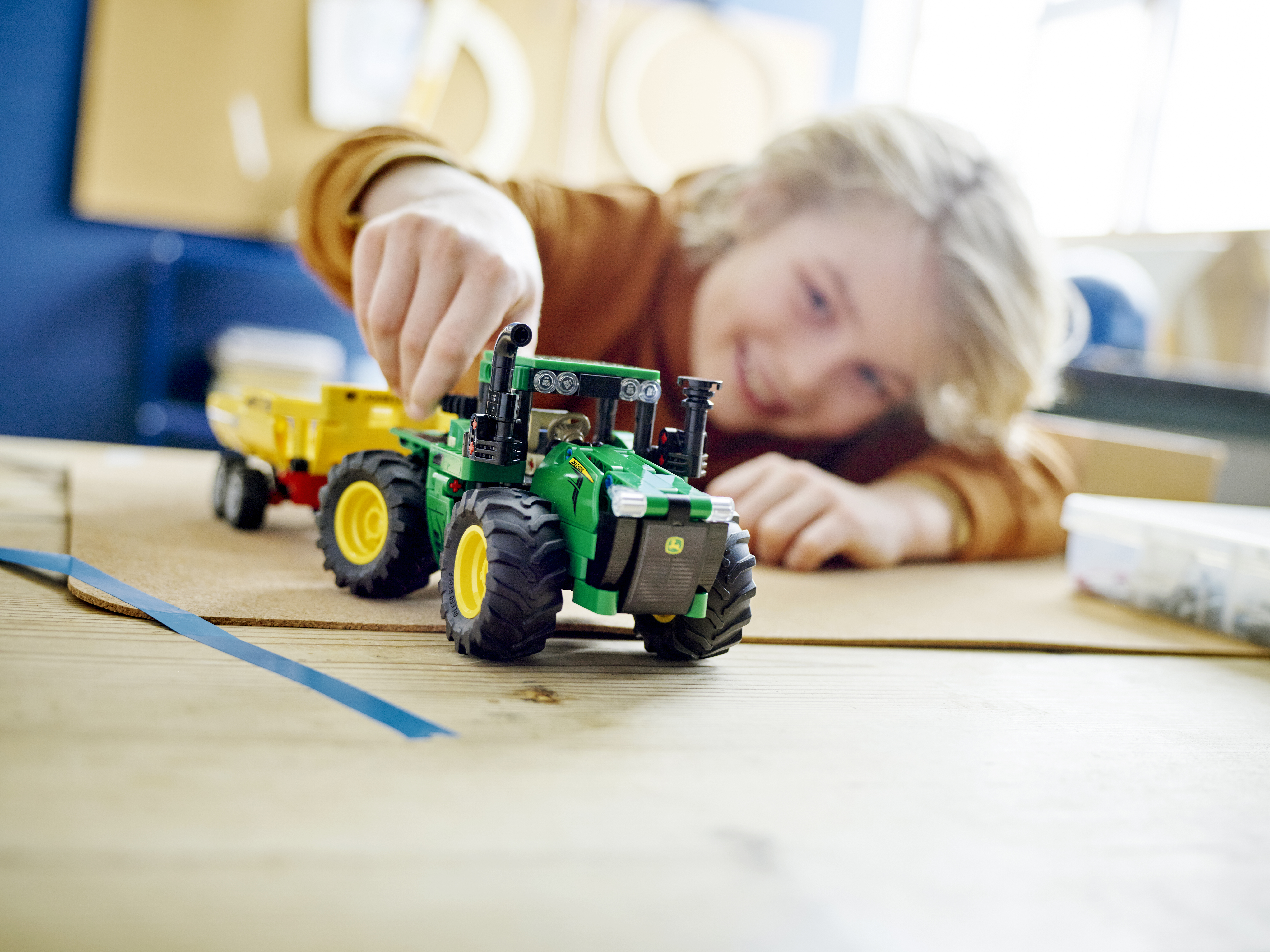 Конструктор LEGO Technic John Deere Tractor - фото 8