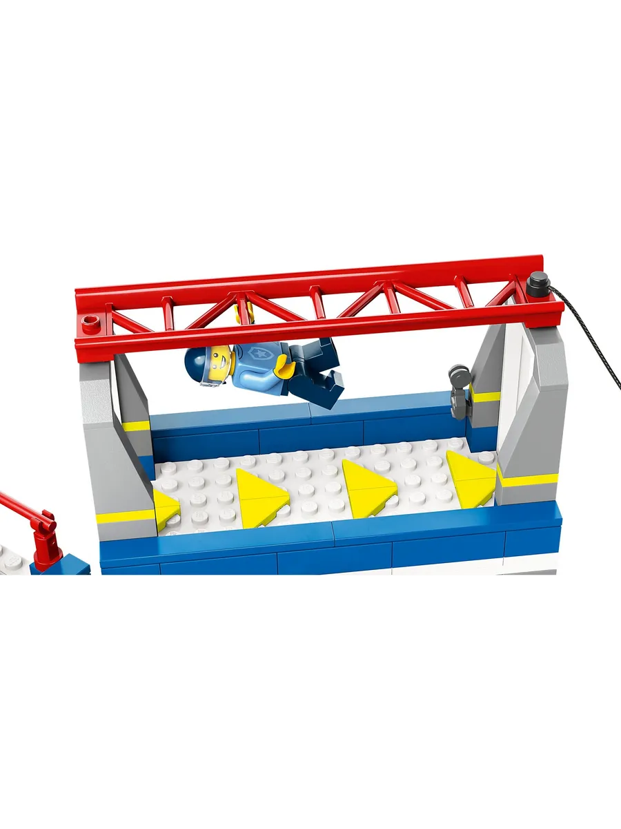 Конструктор LEGO City 823 дет. - фото 6
