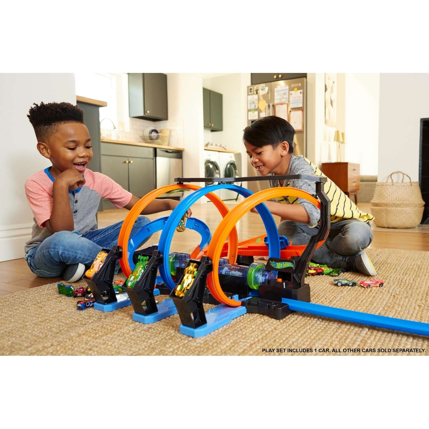 Трек Hot Wheels Винтовое столкновение FTB65 - фото 17