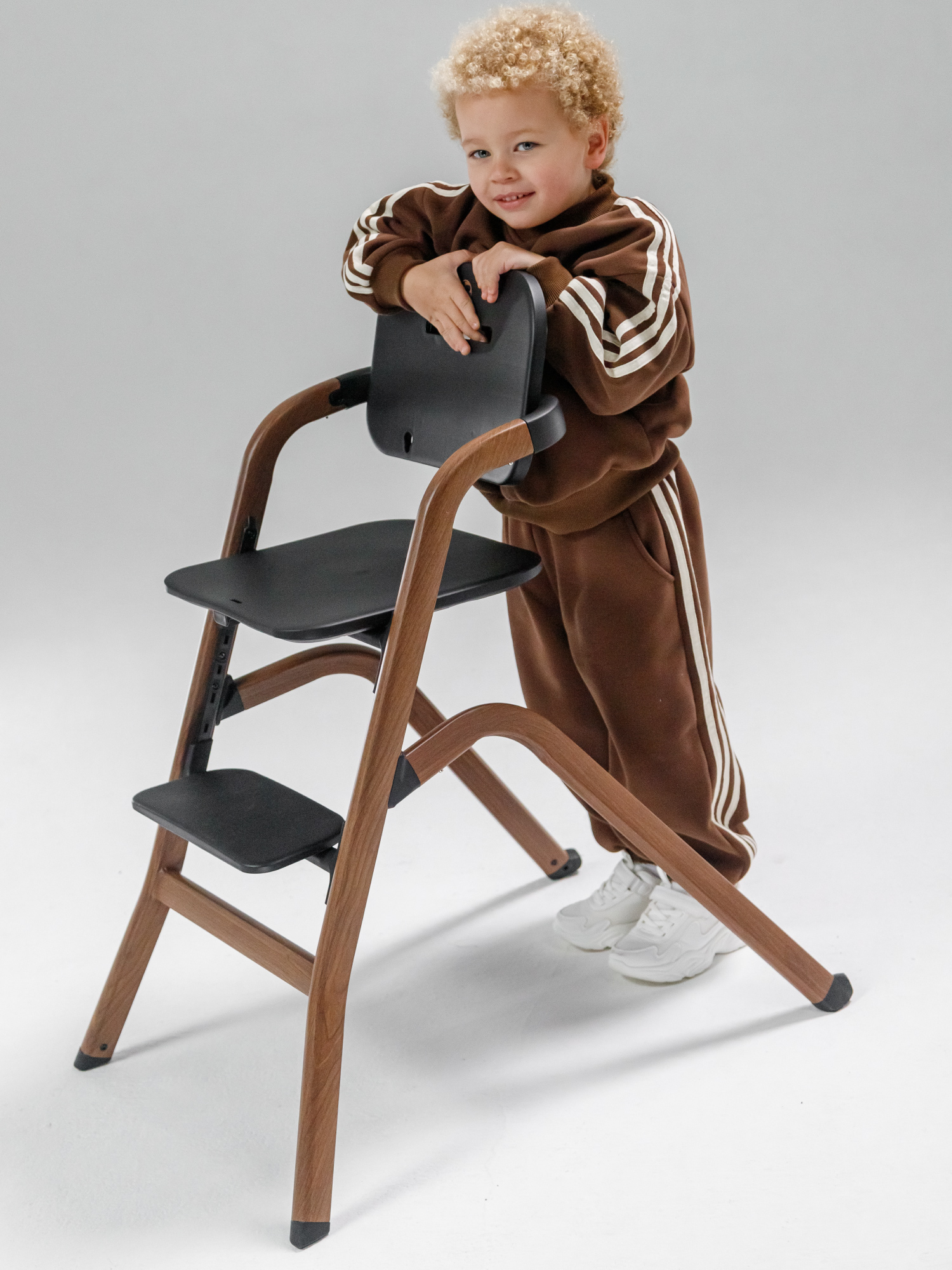 Стульчик для кормления Amarobaby Winnie черный - фото 25