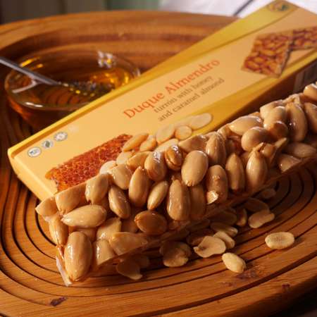 Козинаки Duke Almond грильяж с миндалем и с очищенным миндалем 200 г