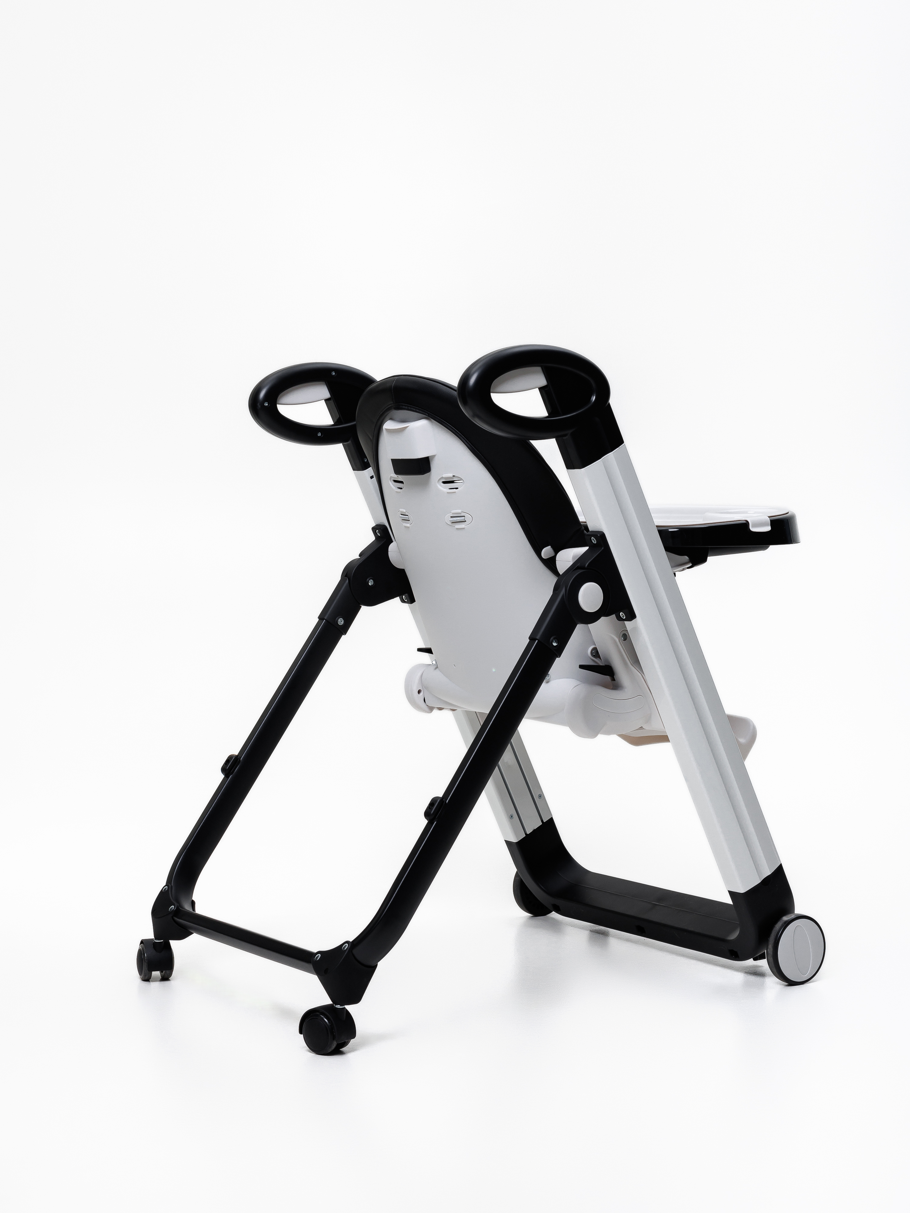 Стульчик для кормления BASSET B2 черный - фото 32