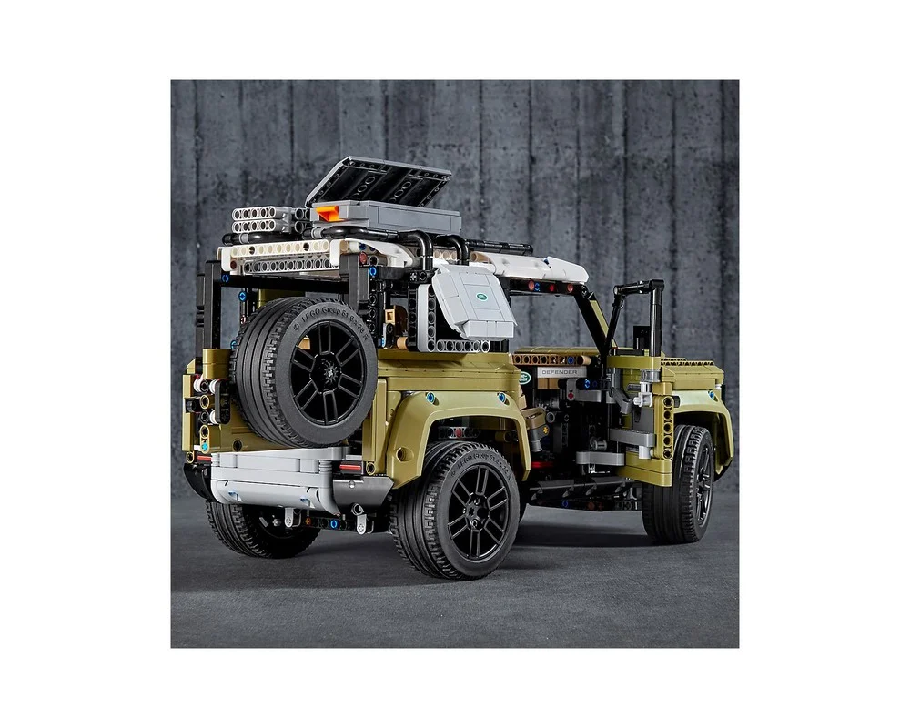 Конструктор LEGO Technic 42110 2573 дет. - фото 6