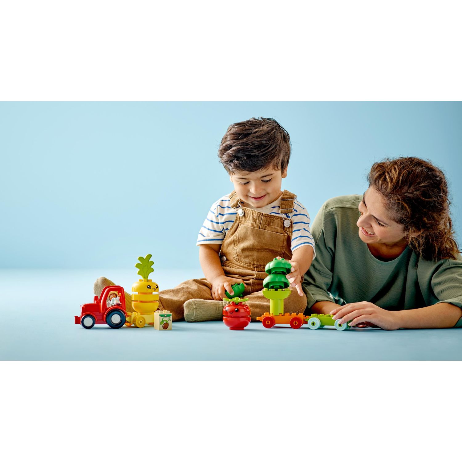 Конструктор LEGO DUPLO Fruit and Vegetable Tractor блочный - фото 9