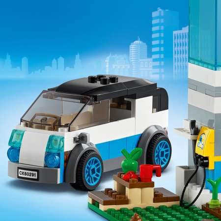 Конструктор LEGO City Современный дом для семьи блочный