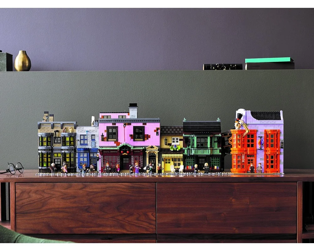 Конструктор LEGO Harry Potter 75978 5475 дет. - фото 1