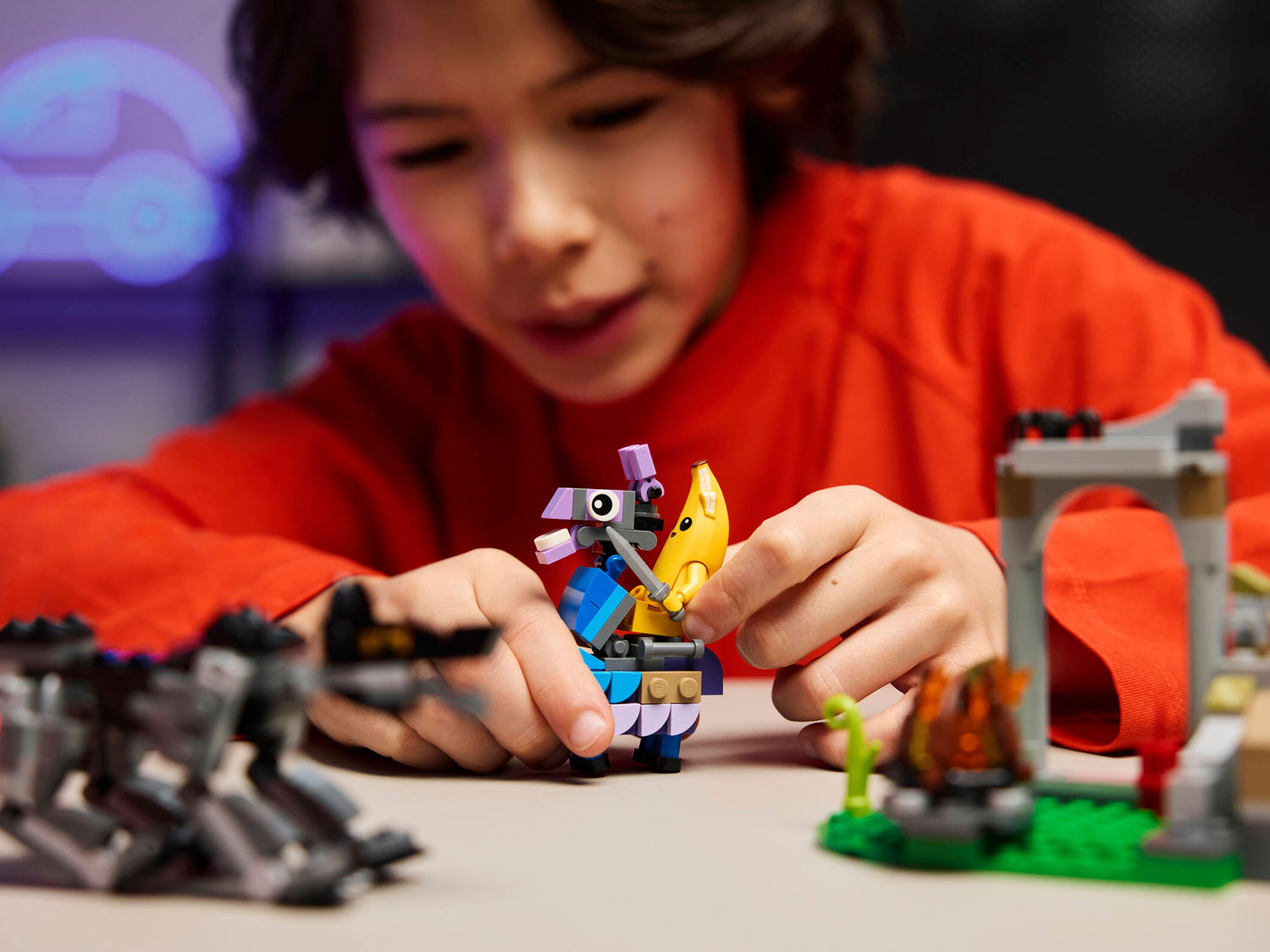 Конструктор LEGO Fortnite Лагерь Пили и Спаркплаг 77075 250 дет. - фото 7