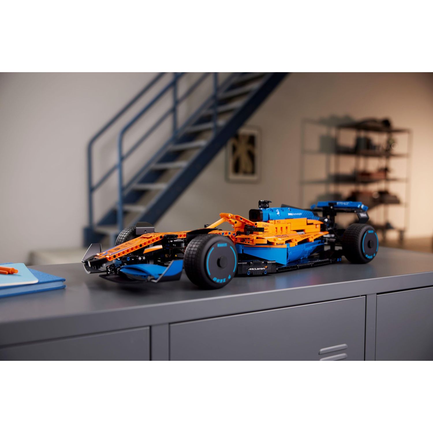 Конструктор LEGO Technic McLaren Formula 1 Race Car - фото 8