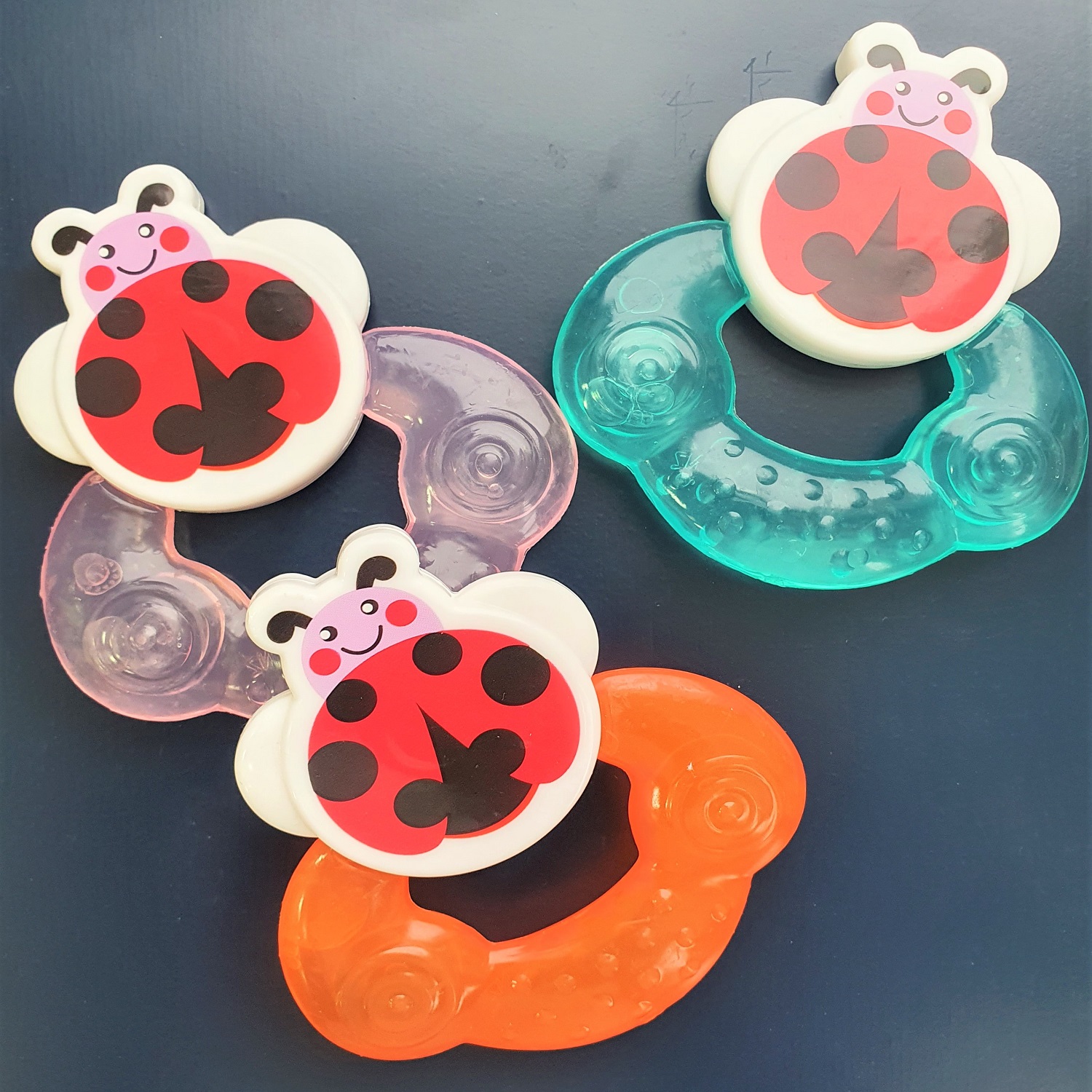 Прорезыватель Uviton Пчела/мята в ассортименте - фото 13