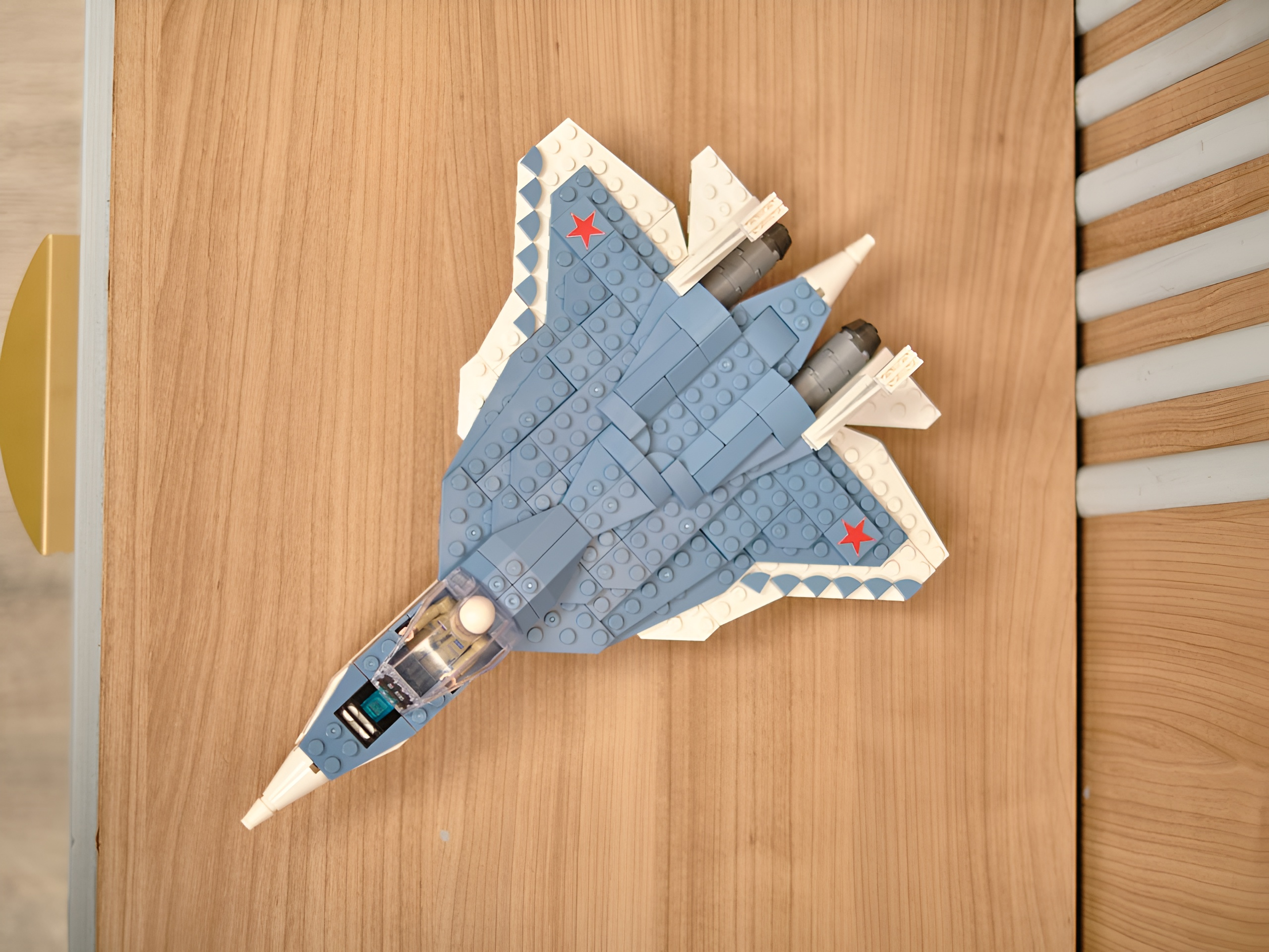 Конструктор brick labs самолет СУ-57 с ангаром - фото 7